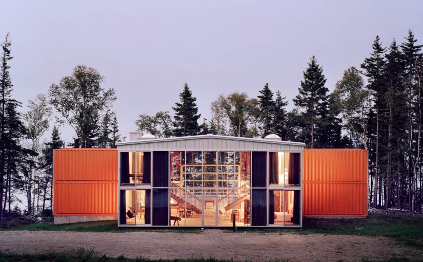 MINIMALIST HOMES MADE FROM SHIPPING CONTAINERS